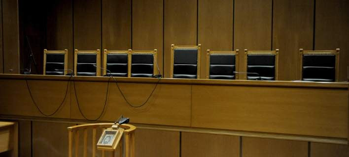 Λέσβος: 48 χρόνια κάθειρξη στον στρατιωτικό που βίαζε τις κόρες του